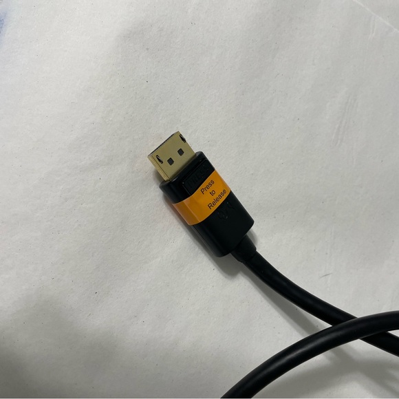 Display port dual end monitor connection cable - Picture 3 of 6